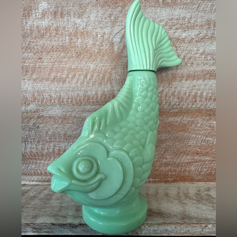 Vintage Avon Koi Fish - Sea Spirit Collectible Bath Oil Bottle